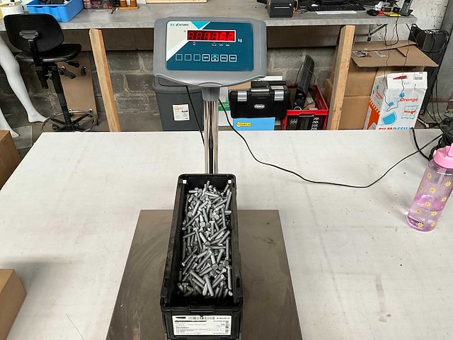 Würth 11.62kg schroef zeskantkop met voldraad m8 x 45 in stapelbare bak - afbeelding 4 van  6
