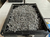 Würth 11.67kg blindklinknagel platbolkop alu 3,2x17 in stapelbare bak - afbeelding 3 van  6