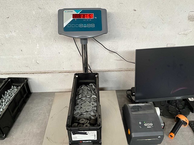 Würth 11.69 kg ring grote buitendiameter d10,5 in stapelbare bak - afbeelding 1 van  2