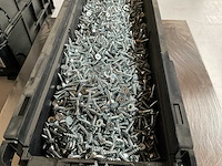 Würth 11.74kg plaatschroef vk 4x16 in stapelbare bak - afbeelding 3 van  6