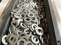 Würth 11.94kg vlakke sluitring d12 in stapelbare bak - afbeelding 2 van  6