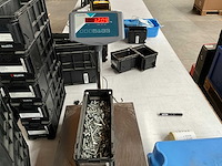 Würth 12.08kg bzk bout m8x40 in stapelbare bak - afbeelding 4 van  6