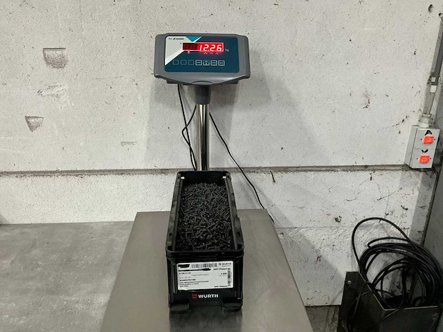 Würth 12.26 kg bolverzonken plaatschroef zwart 4,2 x 25 in stapelbare bak - afbeelding 2 van  5