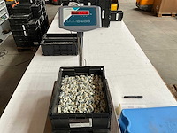 Würth 12.47kg catch nut 16x11/29x12,7 in stapelbare bak - afbeelding 4 van  7