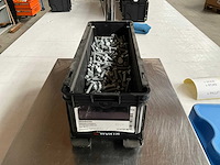 Würth 12.47kg zeskanttapbout m8x30 in stapelbare bak - afbeelding 5 van  6