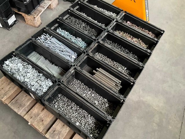 Würth 125 kg assorti schroeven & draadeinde in stapelbare bak - afbeelding 3 van  13