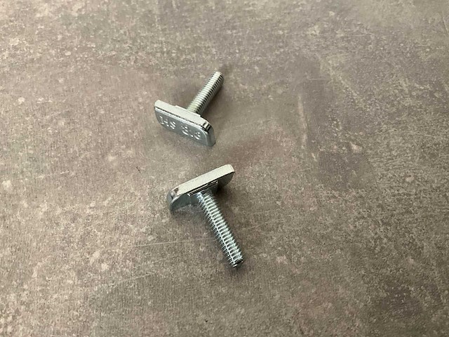 Würth 12.61 kg hamerkopschroef m6x25 in stapelbare bak - afbeelding 4 van  6