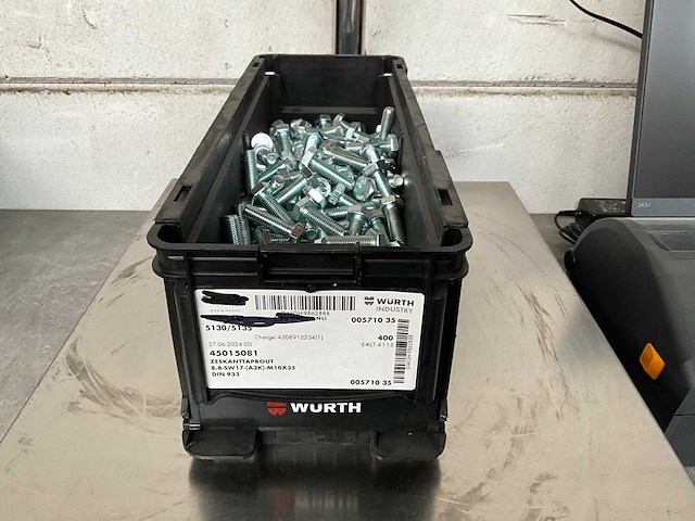 Würth 12.67 kg zeskant tapbout m10x35 in stapelbare bak - afbeelding 1 van  4