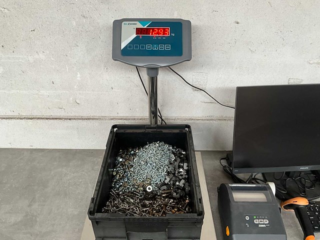 Würth 12.93 kg assorti diverse bevestigingsmaterialen in stapelbare bak - afbeelding 7 van  11