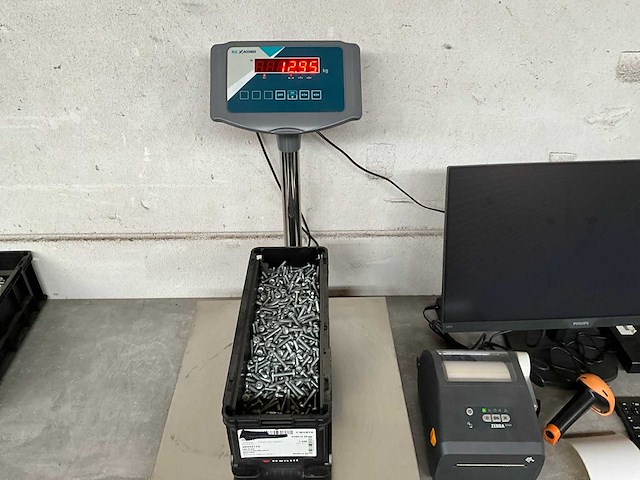 Würth 12.95 kg lbk schroef m6x30 in stapelbare bak - afbeelding 2 van  5