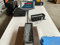 Würth 13.00kg zelfborgmoer m6 in stapelbare bak - afbeelding 4 van  5