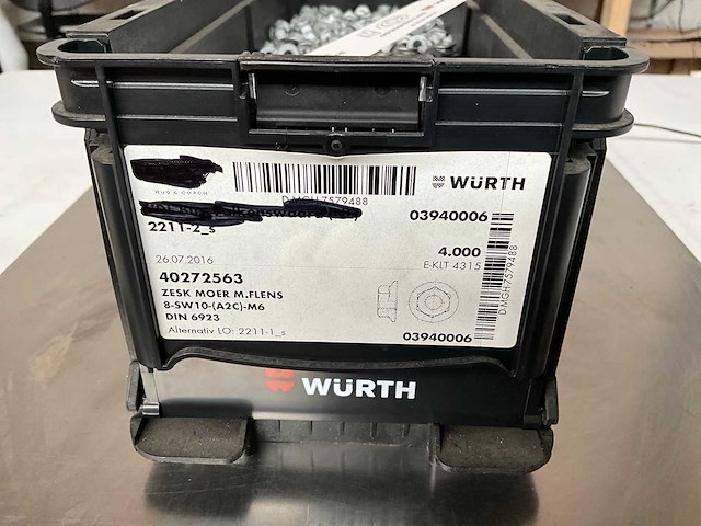 Würth 13.19kg zeskantmoer met flens m6 in stapelbare bak - afbeelding 4 van  6