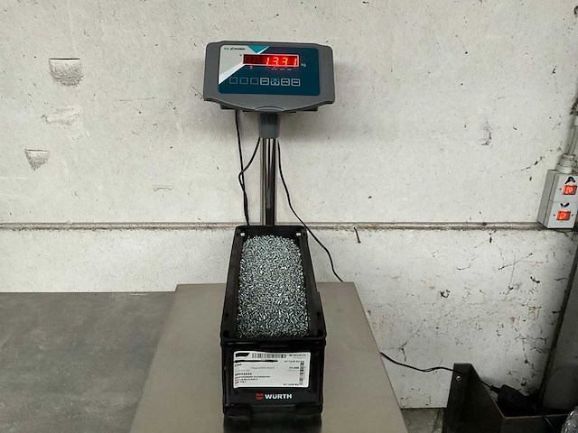 Würth 13.31 kg plaatschroef cilinderkop 2,9 x 9,5 in stapelbare bak - afbeelding 2 van  5
