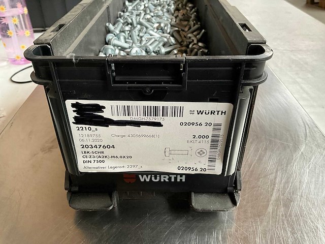 Würth 13.35kg lbk schroef m6,0x20 in stapelbare bak - afbeelding 5 van  6