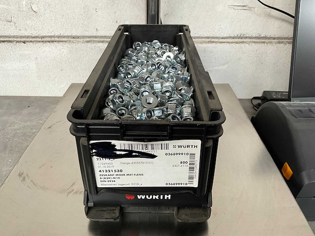 Würth 13.36 kg zeskantmoer met flens m10 in stapelbare bak - afbeelding 1 van  5