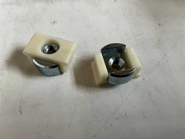 Würth 13.40kg catch nut 16x11/29x12,7 in stapelbare bak - afbeelding 6 van  7