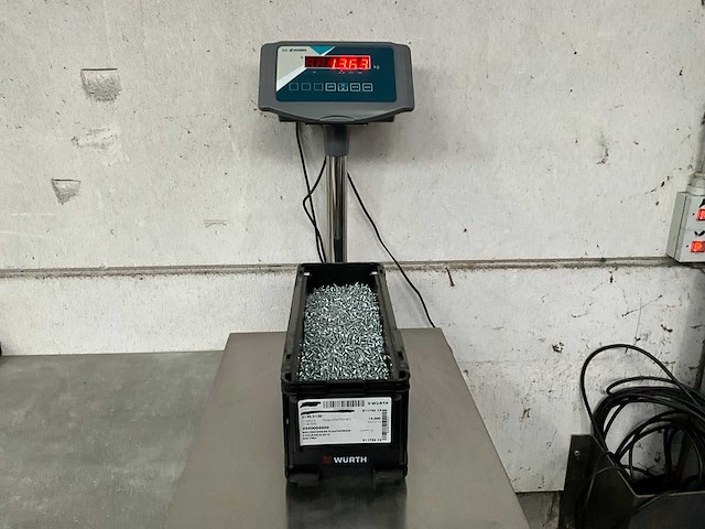 Würth 13.63 kg bolverzonken plaatschroef 3,5 x 13 in stapelbare bak - afbeelding 2 van  5