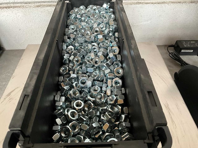 Würth 13.64 kg zeskantmoer m10 in stapelbare bak - afbeelding 3 van  5