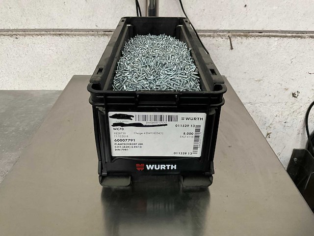 Würth 13.85 kg plaatschroef lbk 2,9 x 13 in stapelbare bak - afbeelding 1 van  5