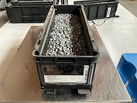 Würth 14.46kg zeskantmoer m6 in stapelbare bak - afbeelding 1 van  6