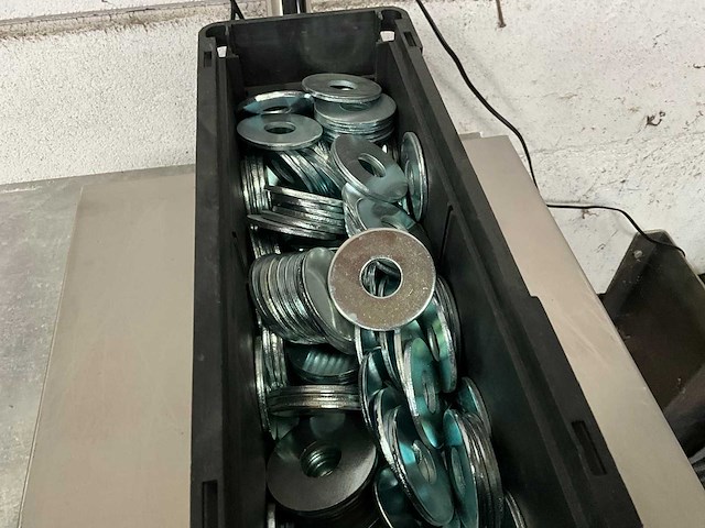 Würth 14.62 kg ring grote buitendiameter in stapelbare bak - afbeelding 3 van  5