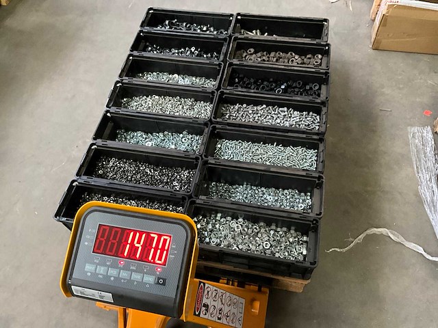 Würth 147 kg assorti diverse bevestigingsmaterialen in stapelbare bak - afbeelding 6 van  13