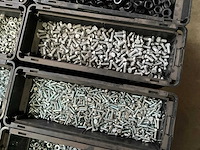Würth 147 kg assorti diverse bevestigingsmaterialen in stapelbare bak - afbeelding 8 van  13