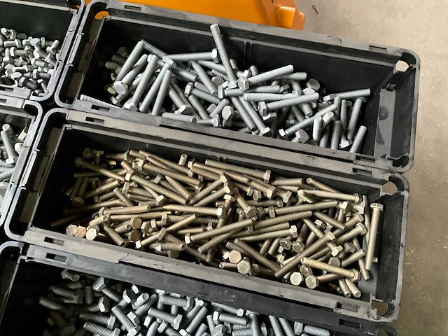 Würth 151 kg assorti bouten in stapelbare bak - afbeelding 2 van  13