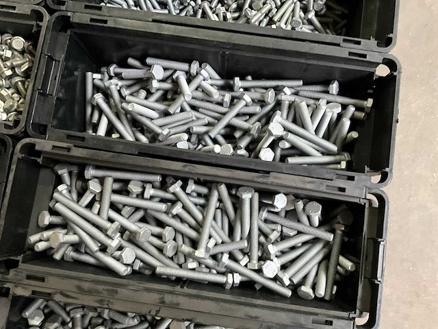 Würth 151 kg assorti bouten in stapelbare bak - afbeelding 8 van  13