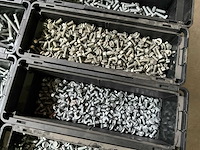 Würth 151 kg assorti bouten in stapelbare bak - afbeelding 12 van  13