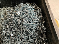 Würth 15.13kg assorti bevestigingsmaterialen in stapelbare bak - afbeelding 4 van  7
