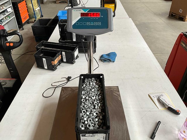 Würth 15.85kg zeskantmoer m12 in stapelbare bak - afbeelding 4 van  6