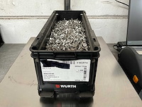 Würth 17.02 kg zeskant tapbout m6x12 in stapelbare bak - afbeelding 1 van  4
