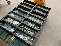 Würth 172.5 kg assorti moeren en ringen in stapelbare bak - afbeelding 3 van  13