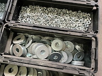 Würth 172.5 kg assorti moeren en ringen in stapelbare bak - afbeelding 12 van  13