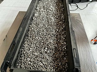 Würth 17.44kg zeskantmoer m3 in stapelbare bak - afbeelding 1 van  2
