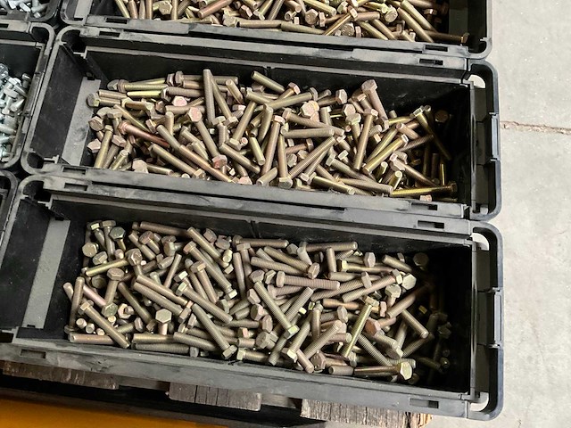 Würth 178 kg assorti zeskant tapbout in stapelbare bakken - afbeelding 7 van  13