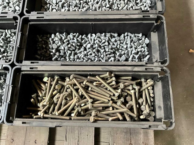 Würth 178 kg assorti zeskant tapbout in stapelbare bakken - afbeelding 11 van  13