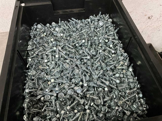 Würth 19.01 kg boorschroef 6,3 x 19 in stapelbare bak - afbeelding 3 van  5
