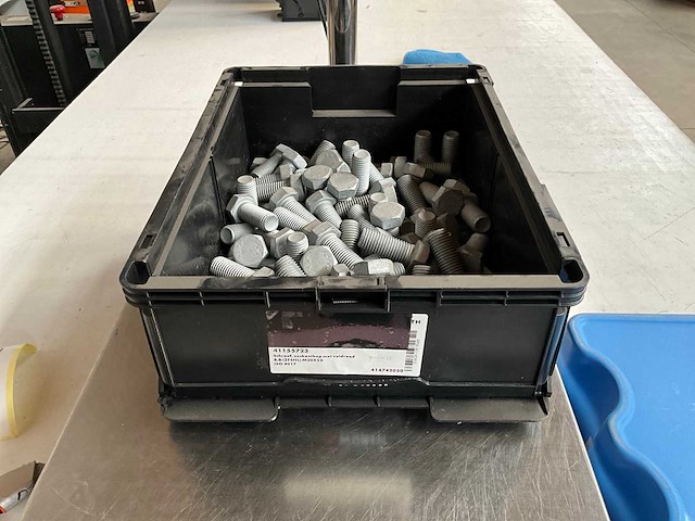 Würth 19.17kg schroef zeskantkop met voldraad m20x50 in stapelbare bak - afbeelding 5 van  6