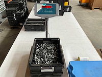 Würth 19.93kg blindklinknagel platbolkop 7,9x25 4-klb 7,9x11,1 in stapelbare bak - afbeelding 2 van  5