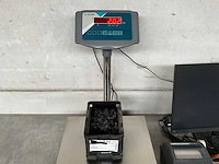 Würth 2.02 kg neopreen blindklinkmoer m6 in stapelbare bak - afbeelding 2 van  3