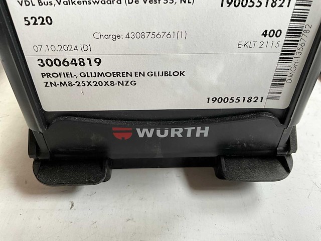 Würth 20.31kg profiel, glijmoeren en glijvlak m8 25x20x8 nzg in stapelbare bak - afbeelding 3 van  7