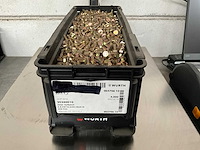Würth 20.71 kg zeskant tapbout m6x10 in stapelbare bak - afbeelding 1 van  4