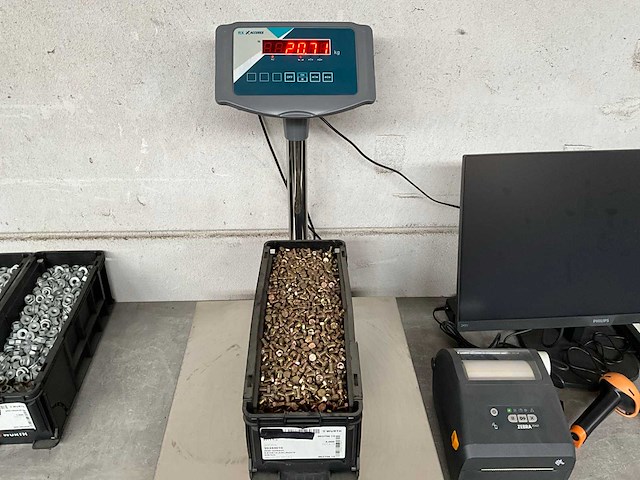 Würth 20.71 kg zeskant tapbout m6x10 in stapelbare bak - afbeelding 2 van  4