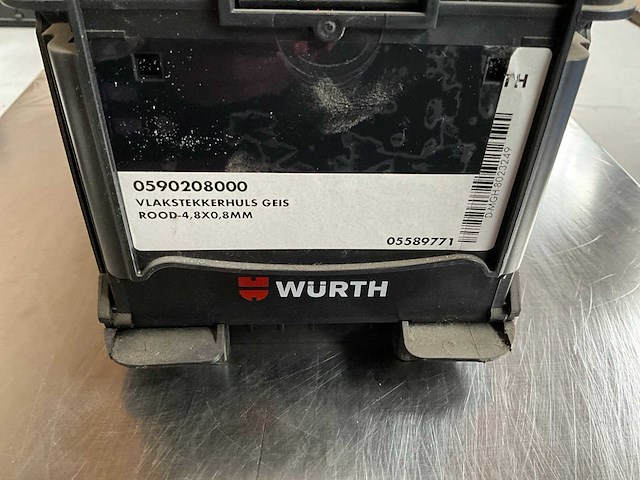 Würth 2.13kg vlakstekkerhuls rood 4,8x0,8mm in stapelbare bak - afbeelding 1 van  5