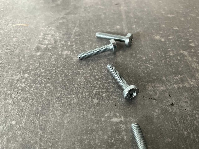 Würth 2.18 kg schroef in stapelbare bak - afbeelding 3 van  8