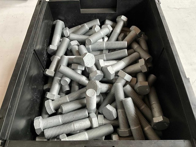 Würth 21.81kg zeskantbout m20x90 in stapelbare bak - afbeelding 3 van  6