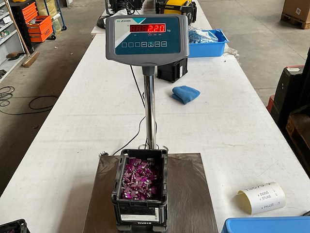 Würth 2.21kg vlakstekkerzekering paars 3a in stapelbare bak - afbeelding 4 van  6