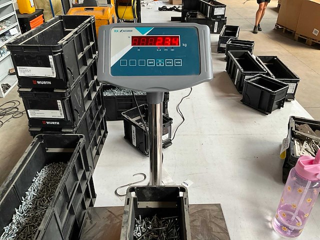 Würth 2.34kg spaanplaatschroef 4,5 x 45 in stapelbare bak - afbeelding 3 van  5